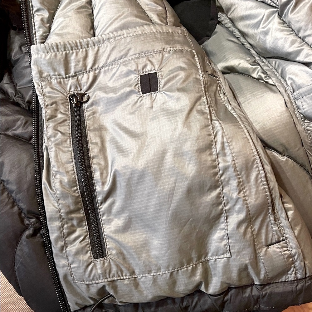 Outdoor Research Black Hooded Down Vest- SP - Picture 5 of 10